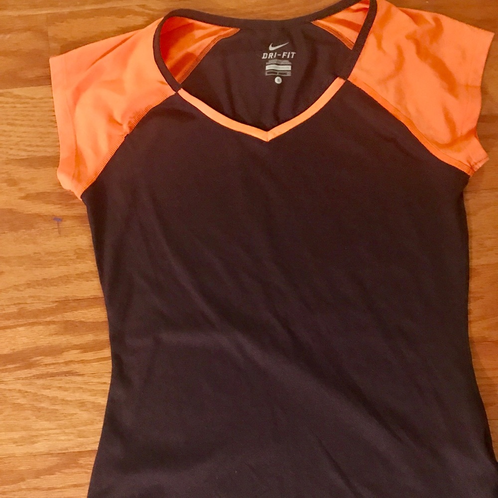 Short sleeve Nike dry fit T-shirt